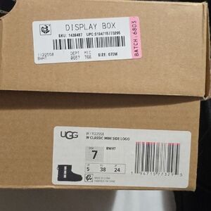 UGG White Classic Mini Side Logo Boot Box Label